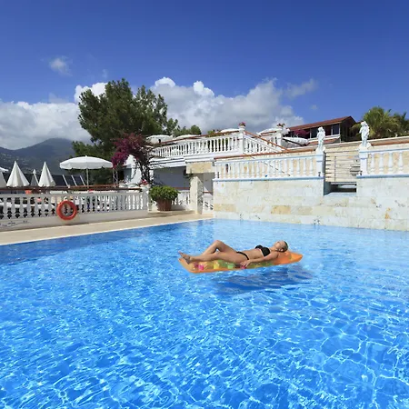 Szálloda Sunny Hill Alya 4*