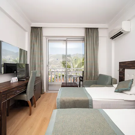 Szálloda Sunny Hill Alya 4*