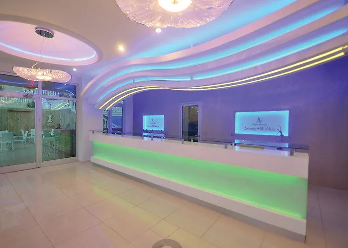 صني هيل عليا 4*