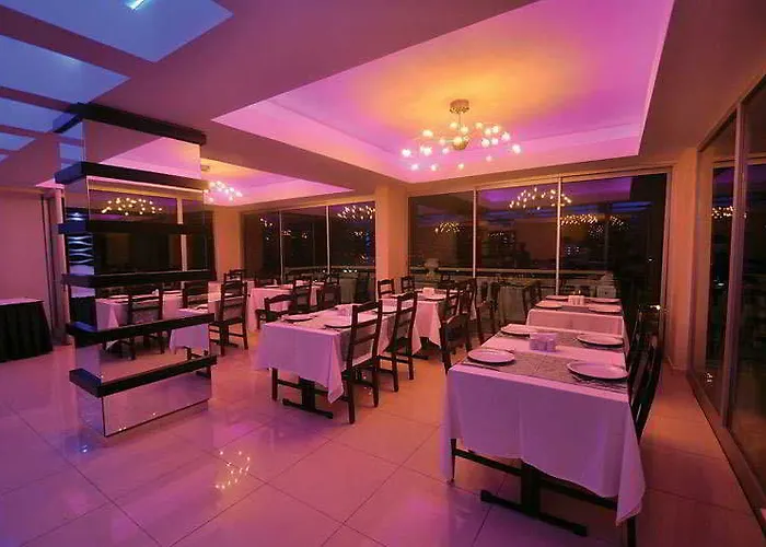 صني هيل عليا فندق 4*